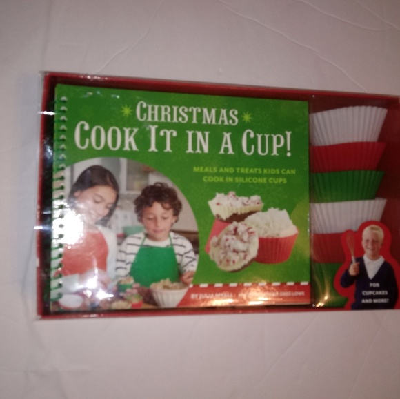 2/$20 GIFT IDEA:NEW CHRISTMAS COOKBOOK CUP - Picture 1 of 8